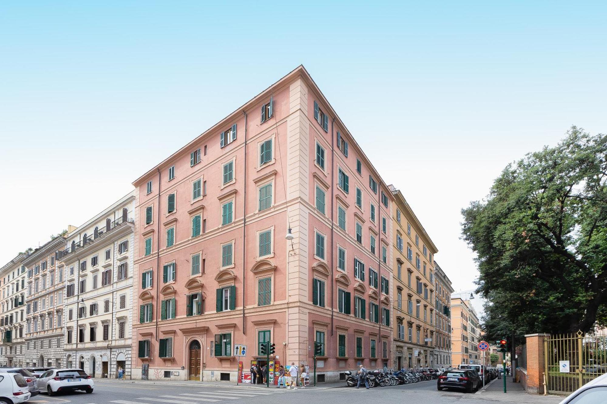 Iron Cityaus Termini Rom Exterior foto